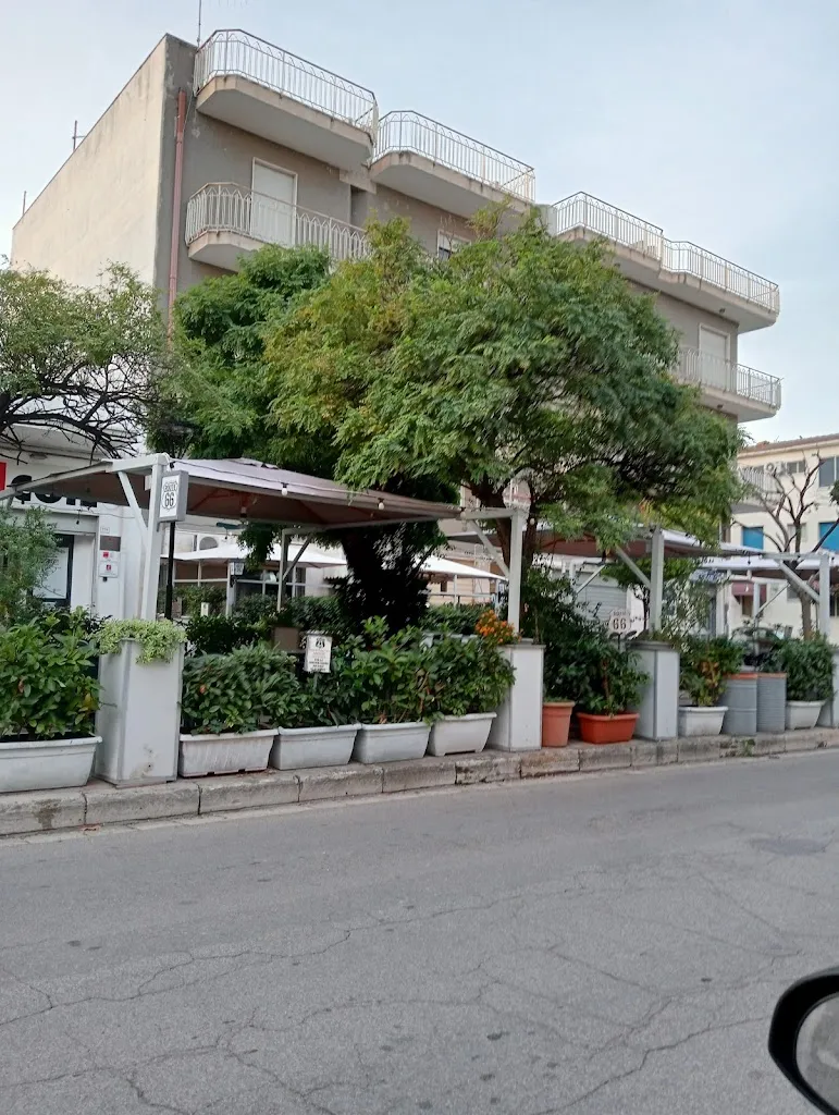 francesco scarnato_Route66 Fastfood Bar_Bernalda_review