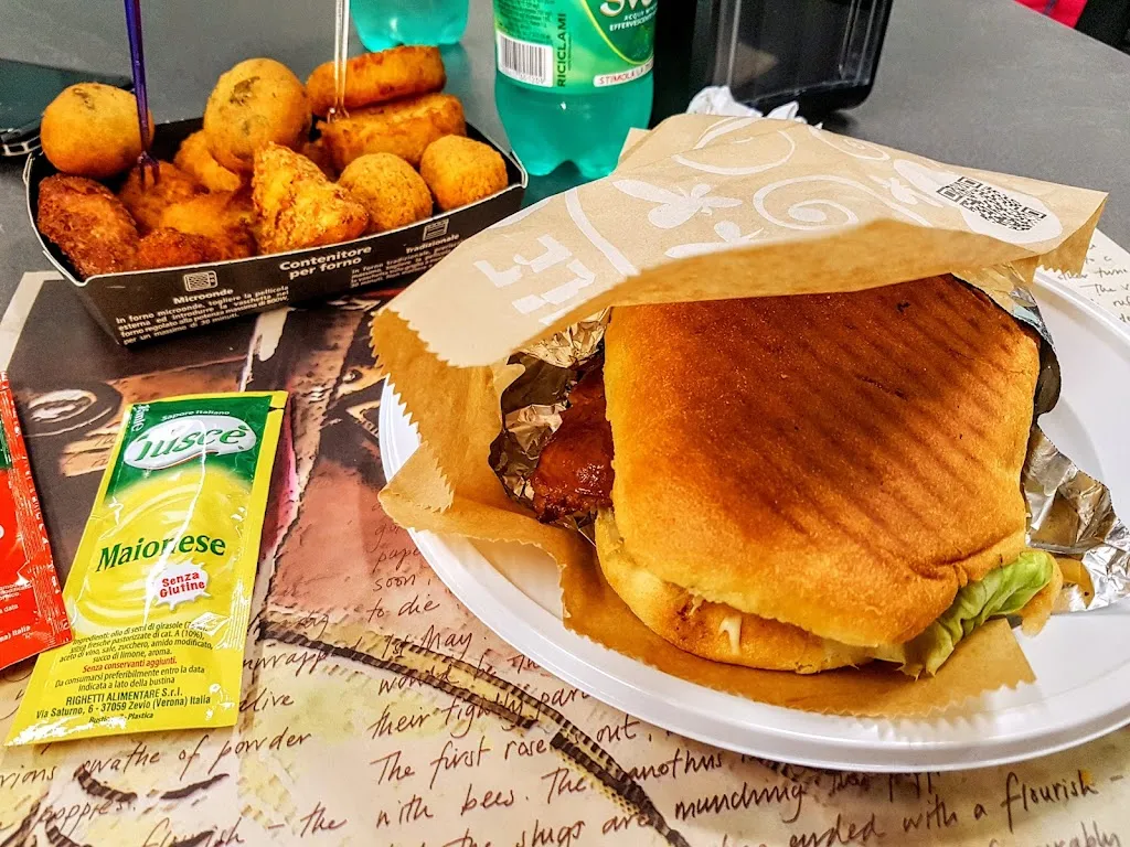 Filippo Ferocervo_Chicken & more_Bernalda_review