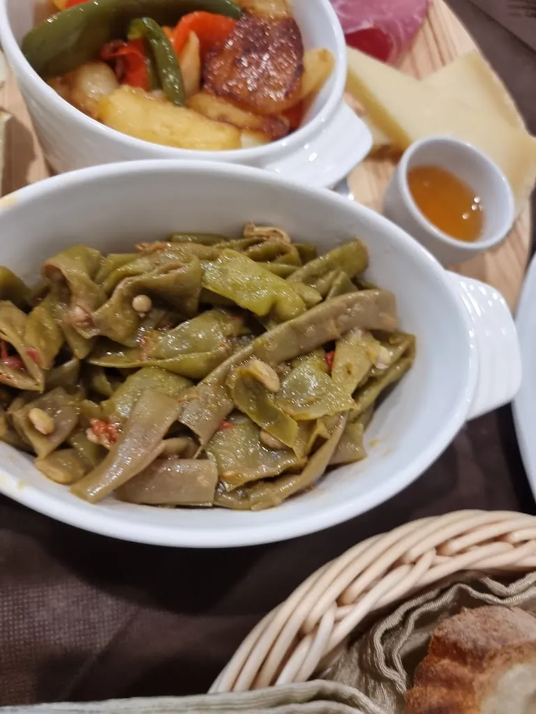 Menu_U'Vizzarro - ristorante rurale_Castelsaraceno_image_4