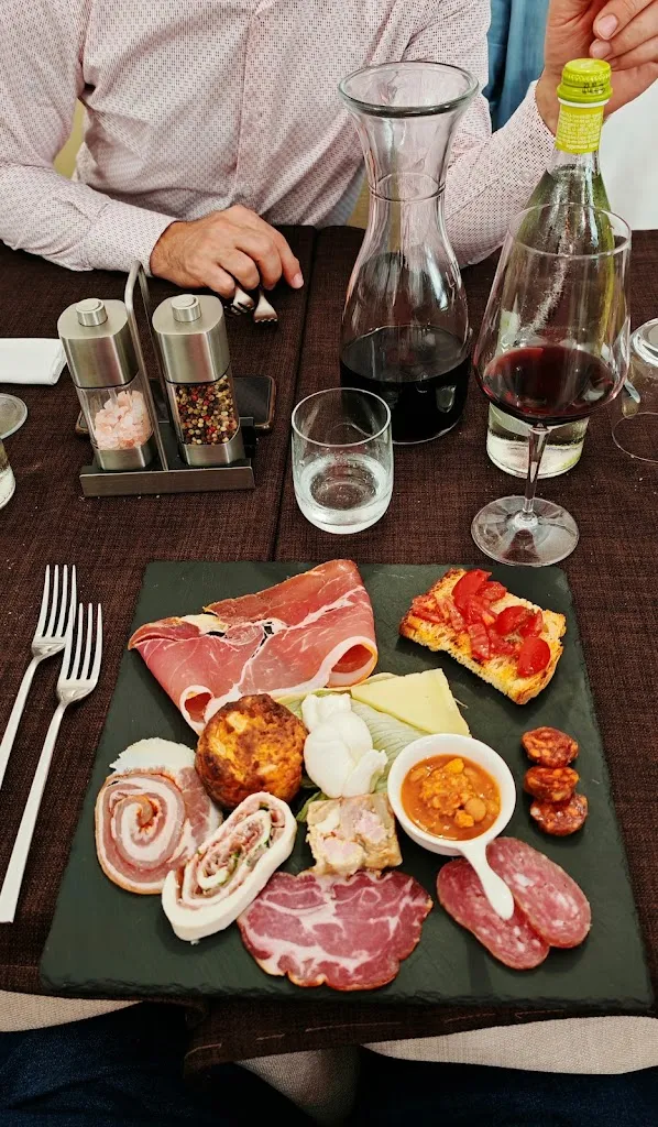 Max Ricciardi_Taverna Saracena Di Vito Caputi_Castelsaraceno_review