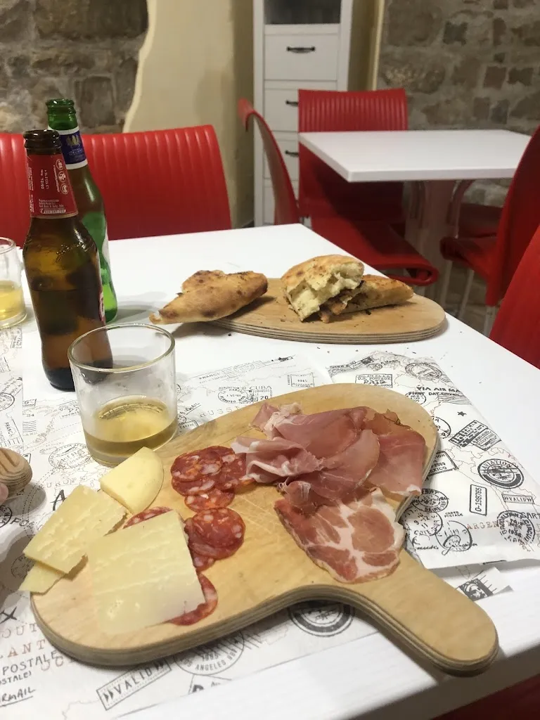 Monica A. Martin_Pizzeria Rosticceria 2T_Castelmezzano_review