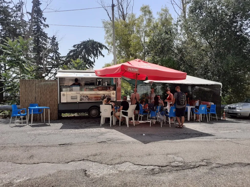 Giuy Giuy_Paninoteca O Sole Mio_Craco-Sant'Angelo_review