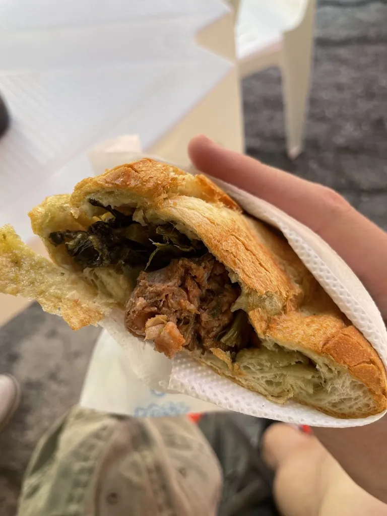 Paninoteca O Sole Mio restaurant in Craco-Sant'Angelo