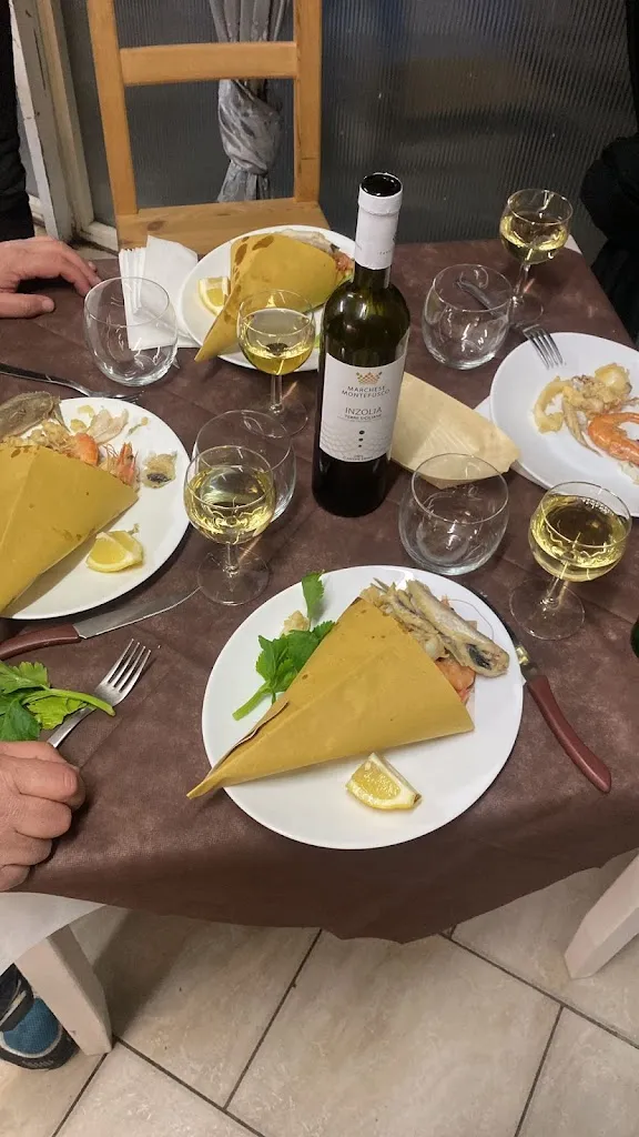 Francesco Borraccia_TRATTORIA TAVOLA CALDA DA GIULIO LEÒN_Craco-Sant'Angelo_review