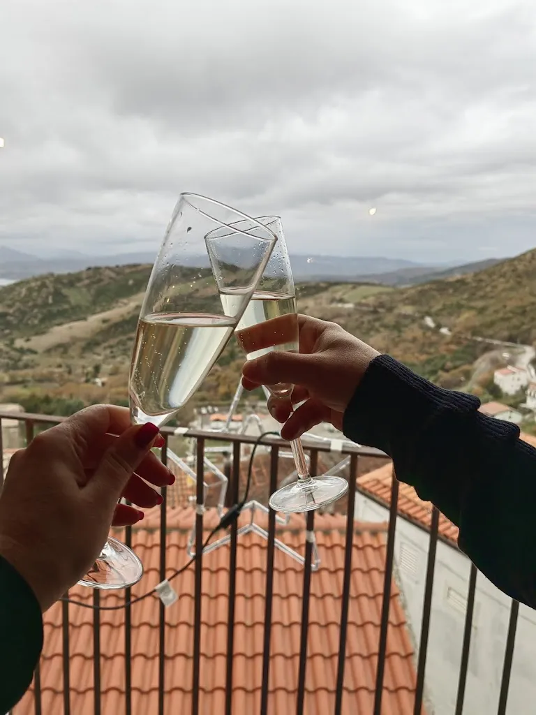 Diana Robu_Rupp Diun_Colobraro_review