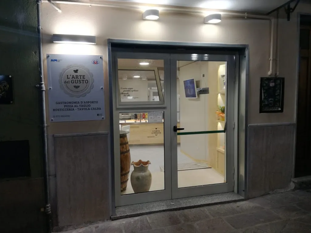 Pizzeria - Rosticceria "L'Arte del Gusto" restaurant in Francavilla in Sinni