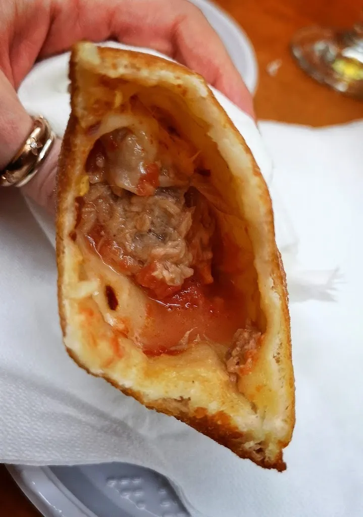 Roberta Giuliano_La Lampada_Ferrandina_review