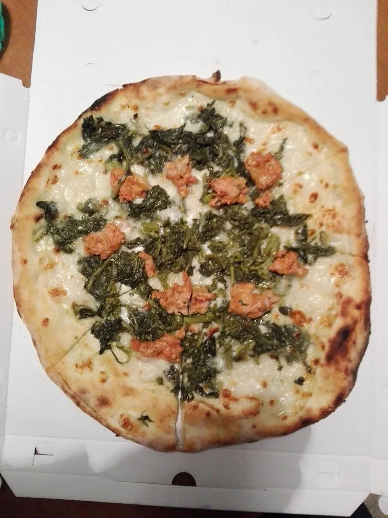 Maria Teresa Di Sirio_Pizzeria Da Vincenzo_Ferrandina_review