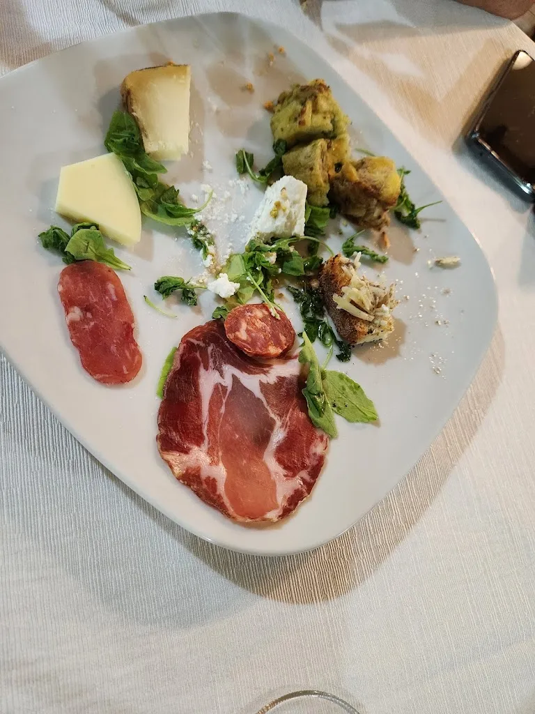 Andrea Abbondanza_Ristorante Leukanika_Guardia Perticara_review