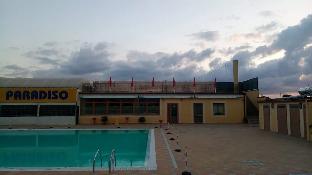 Piscina/Pizzeria Paradiso restaurant in Genzano di Lucania