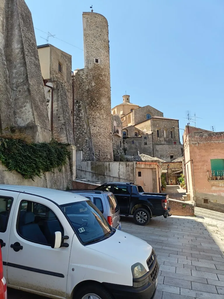 Mimmo Dello Russo_Irsina, MT_Irsina_review