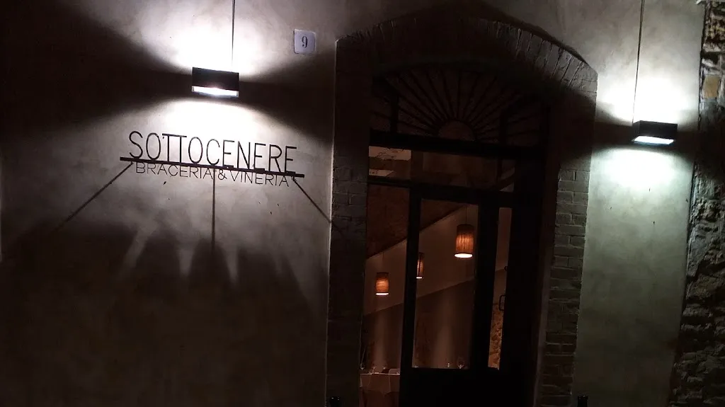 SOTTOCENERE Braceria & Vineria restaurant in Irsina
