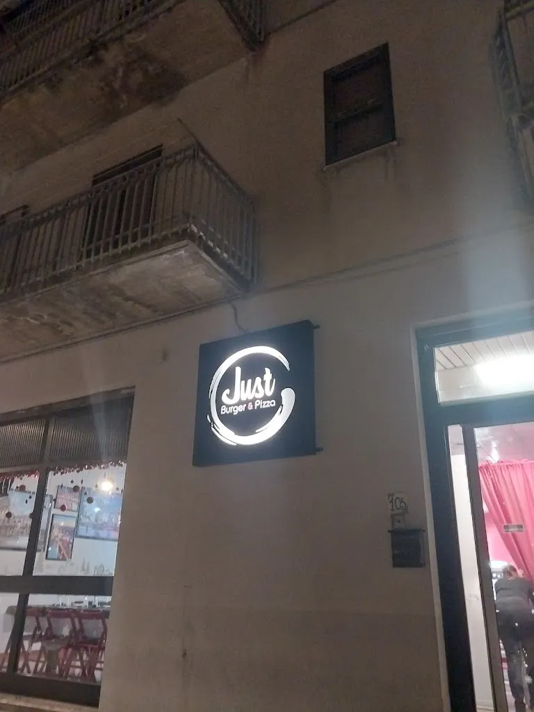 Azaan Hussain_Just Burger & Pizza_Latronico_review