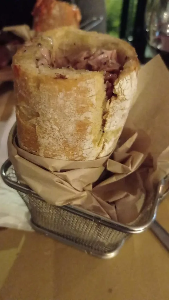 Domenico Pezzella_Taka Tuka Drink Food And Fried - street food Napoletano_Chieti_review