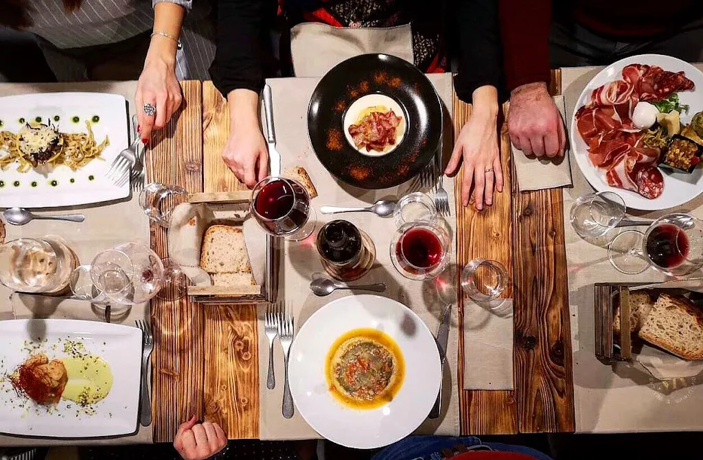 Marie - Laboratorio di Cucina Vini & Spiriti_Lagonegro_slider_image_2