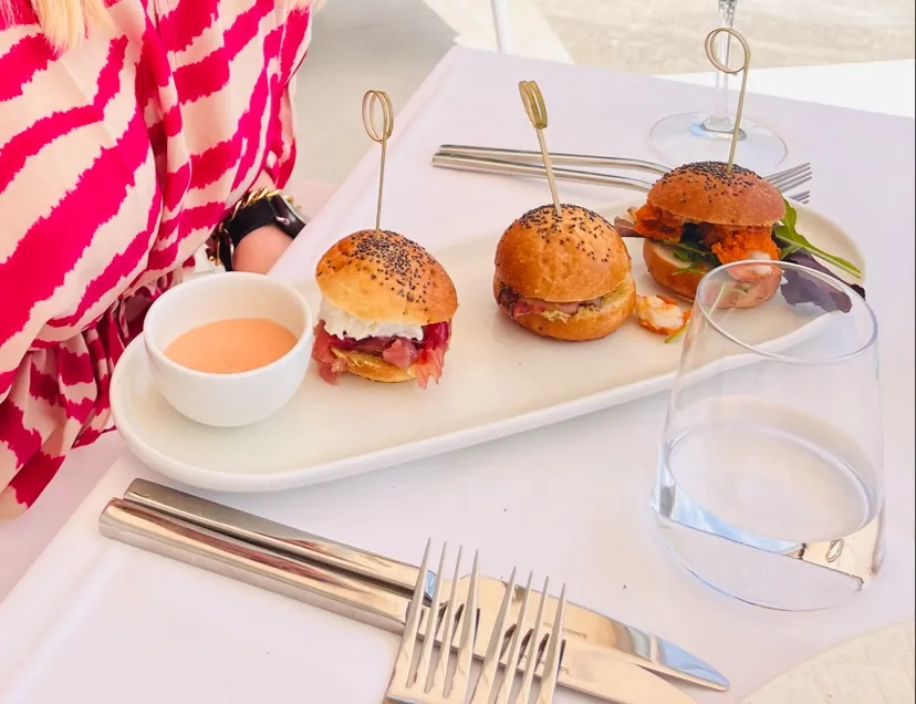 PaschCinque_SANTI AL PORTO_Maratea_review