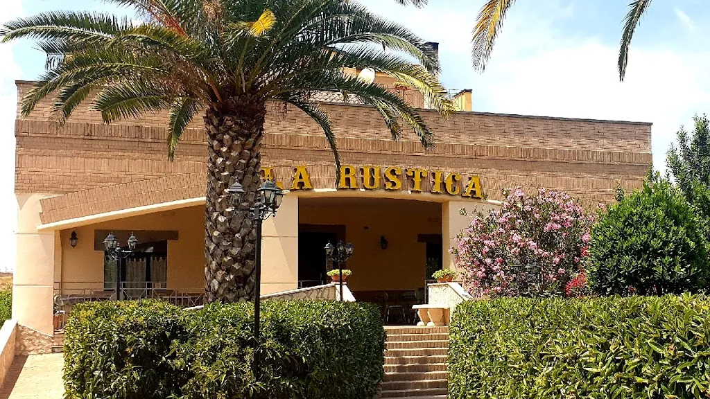 LA RUSTICA pizzeria & ristorante restaurant in Lavello