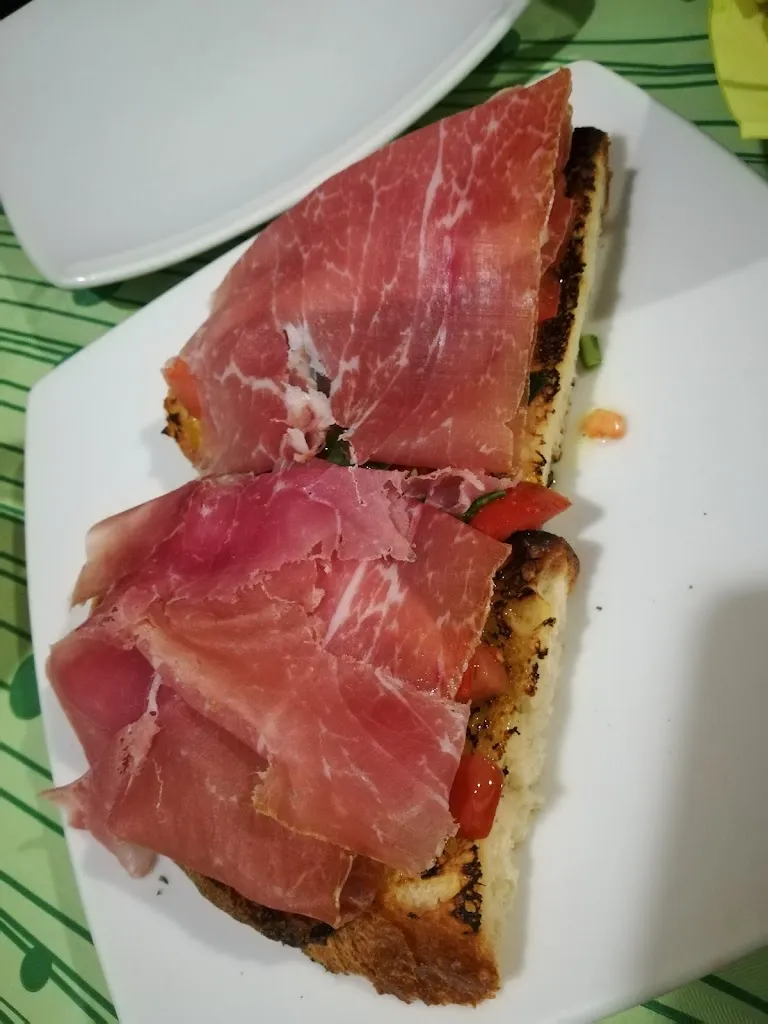 Marley Peterson_Ristorante pizzeria Europeo_Lavello_review