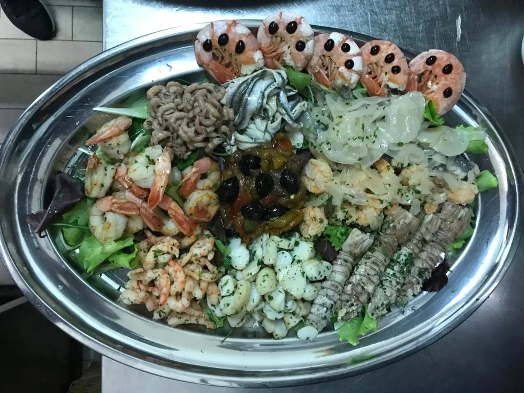 Trattoria La Battigia_Lido_slider_image_3