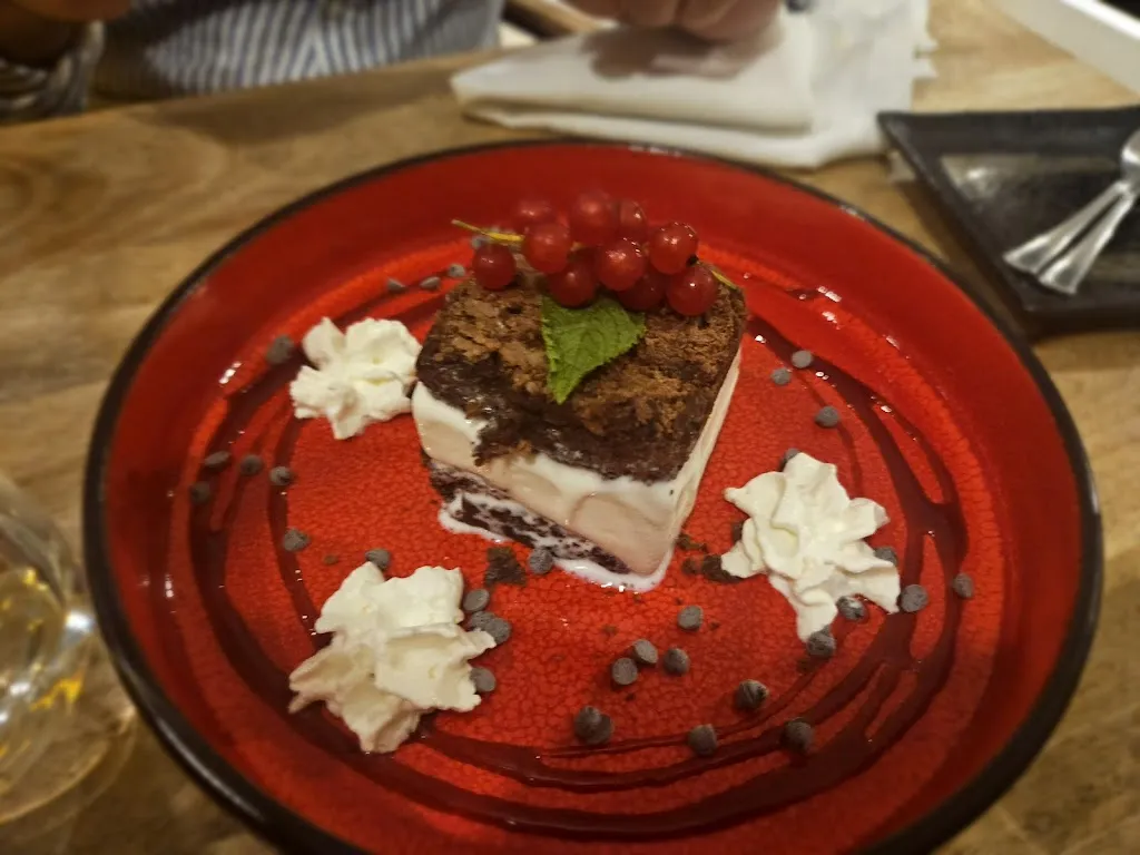 Menu_LiVe Sushi Bar_Lido_image_2