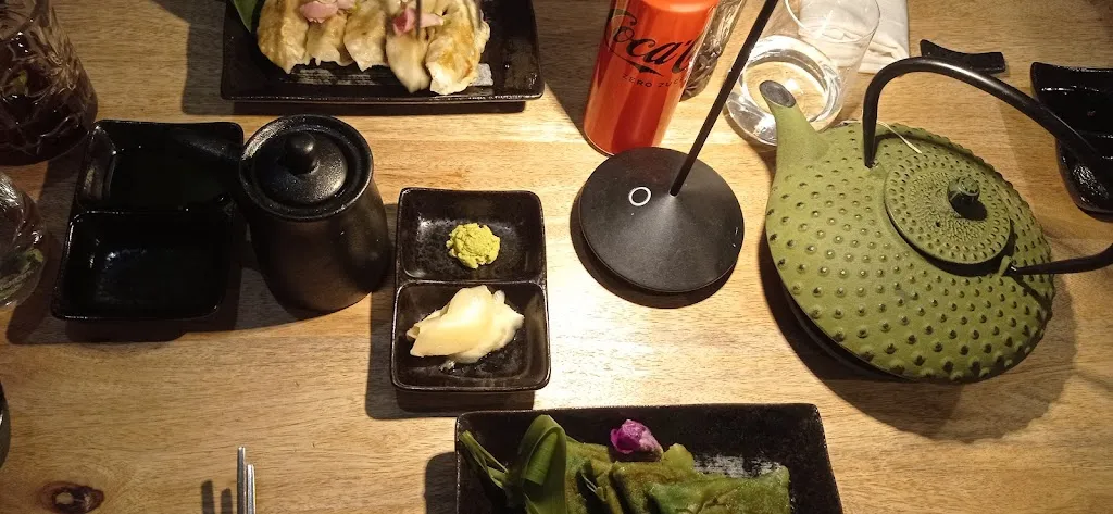 Menu_LiVe Sushi Bar_Lido_image_7