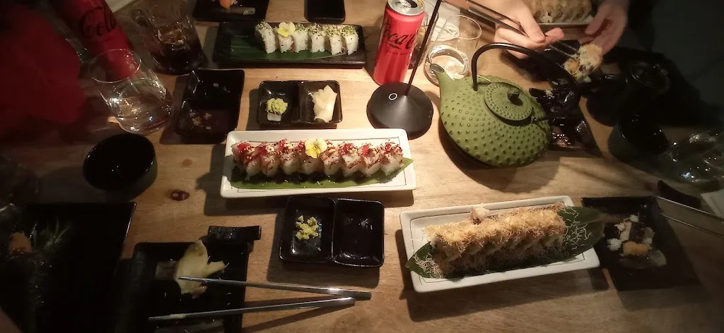 Menu_LiVe Sushi Bar_Lido_image_9