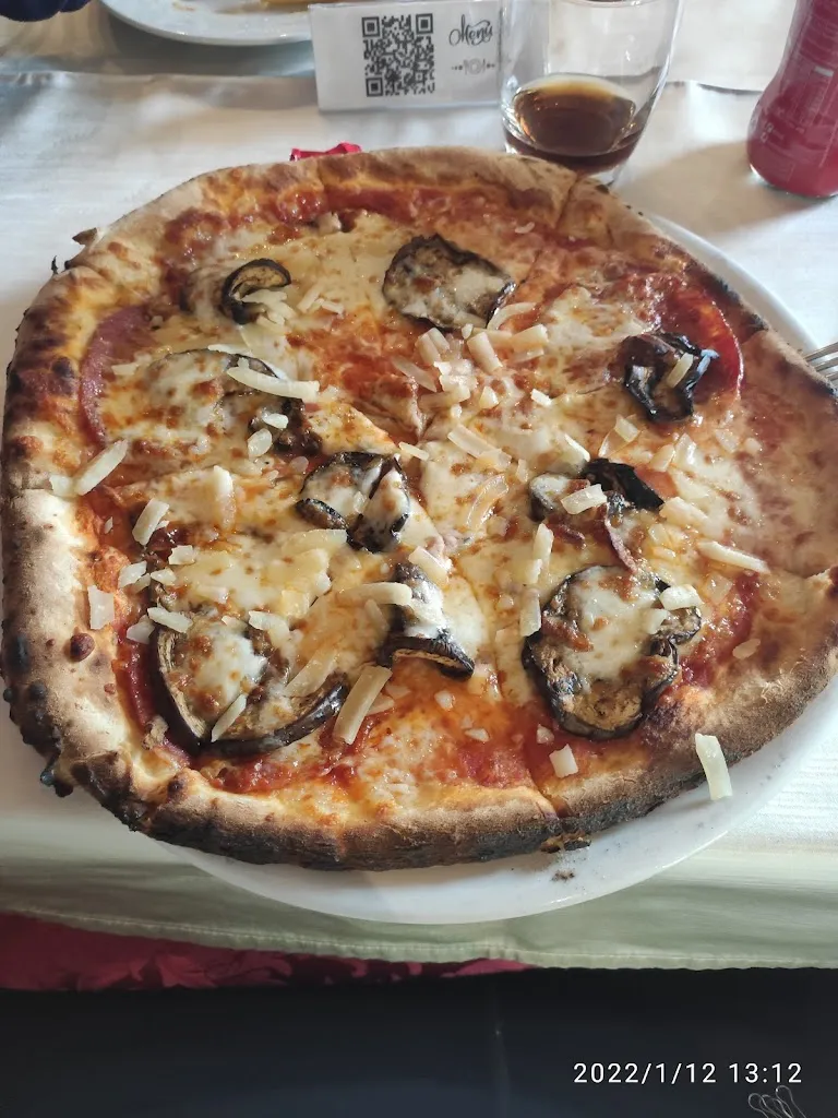 Restaurant Pizzeria Senso Unico_Marsicovetere_slider_image_2