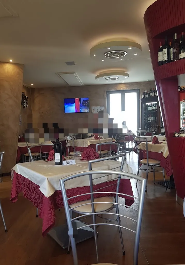 Restaurant Pizzeria Senso Unico_Marsicovetere_slider_image_3