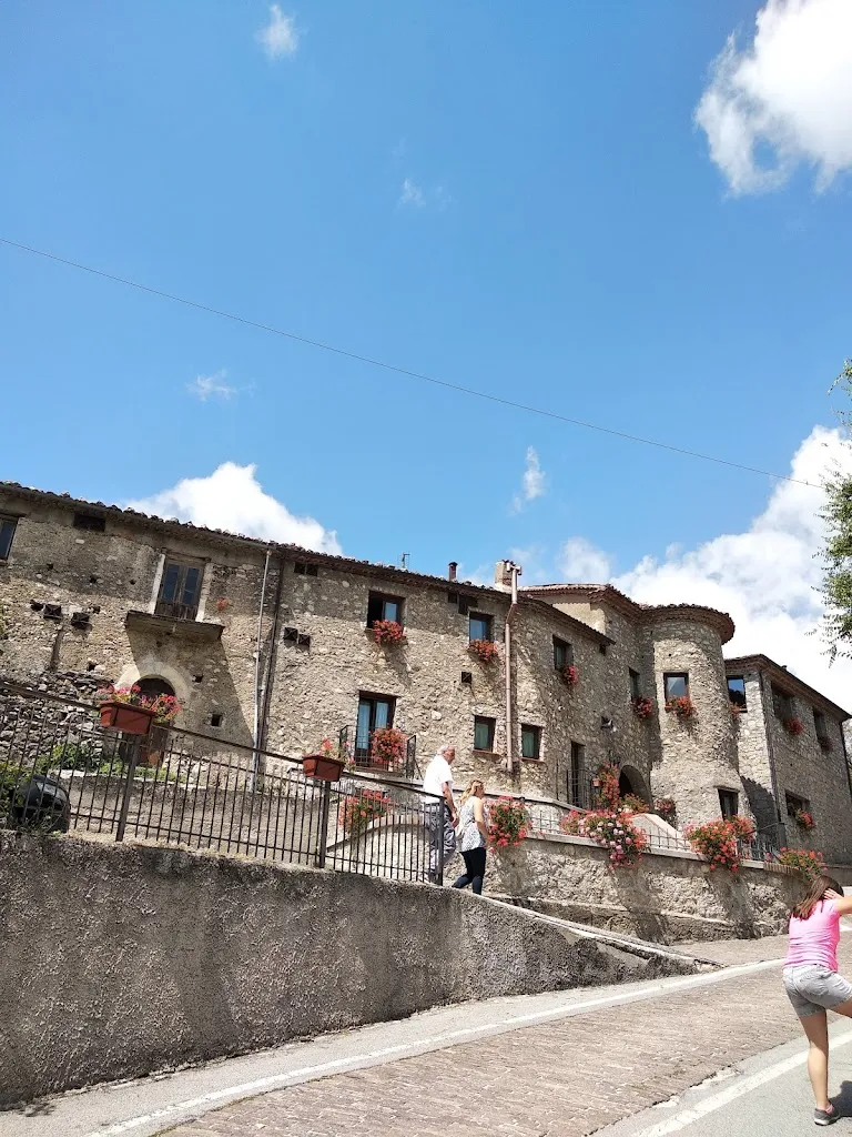 Paolo Pub_Marsicovetere_slider_image_2