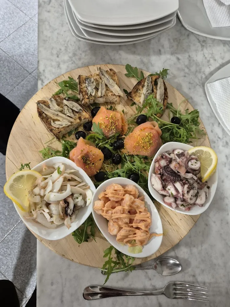 Ristorante Pizzeria da Luca_Marsicovetere_slider_image_3