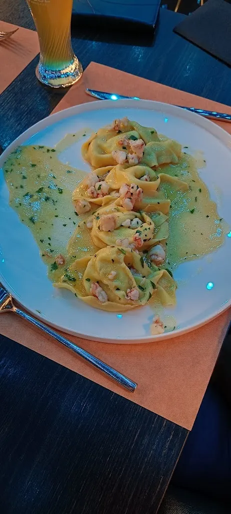 Tonia Pisano_Kalan luxury lounge_Marsicovetere_recensione