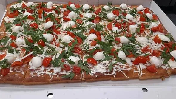 Pizzasfizio restaurant in Marconia