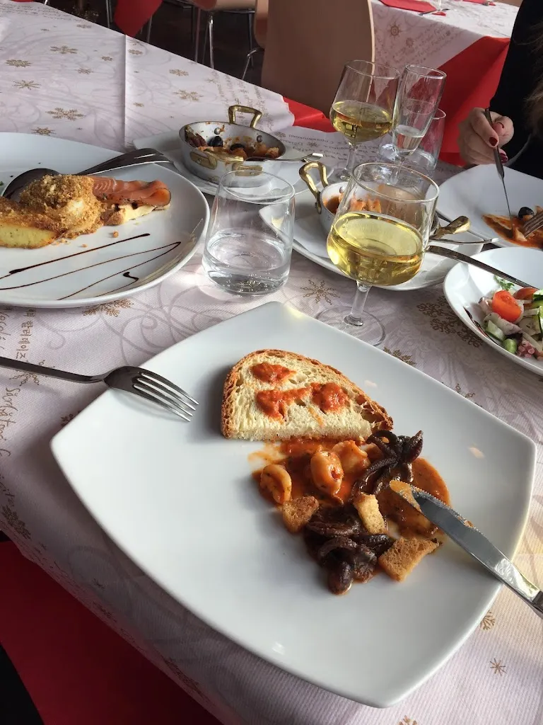 Rui Fontes_Marbè_Marconia_review