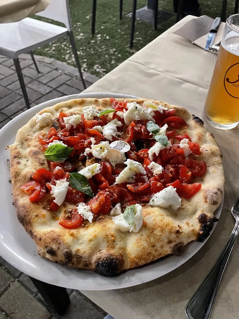 Pizzeria Romeo_Marconia_slider_image_3