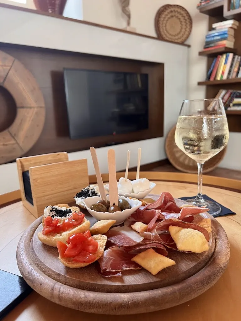 Patio della Torre_Marconia_slider_image_3