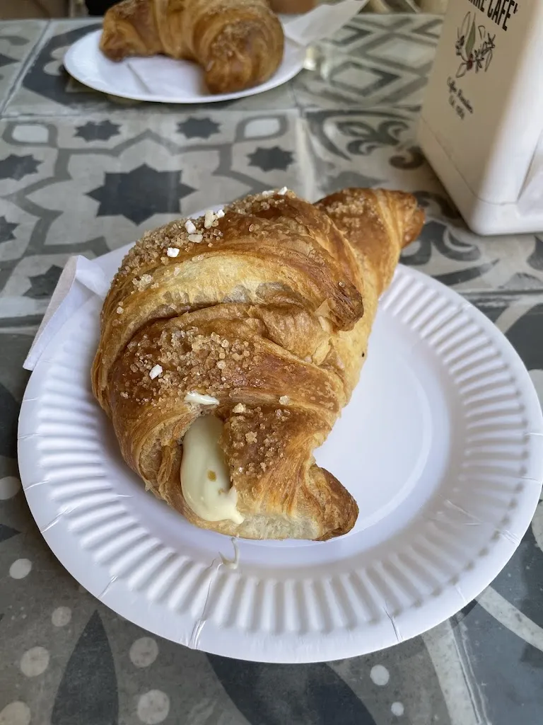 Robbie_Cronos Cafe'_Marconia_recensione