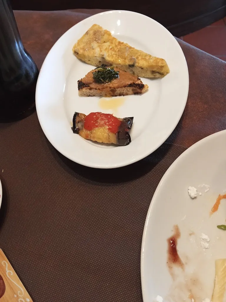 luki lupin_Agriturismo Antica Tenuta del Cavaliere_Moliterno_review