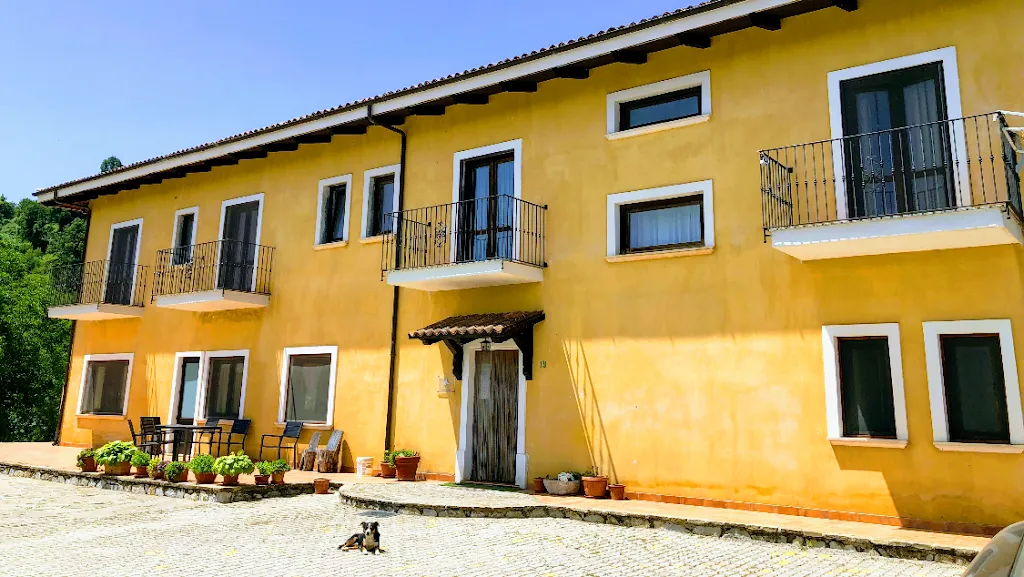 Agriturismo Antica Tenuta del Cavaliere_Moliterno_slider_image_3