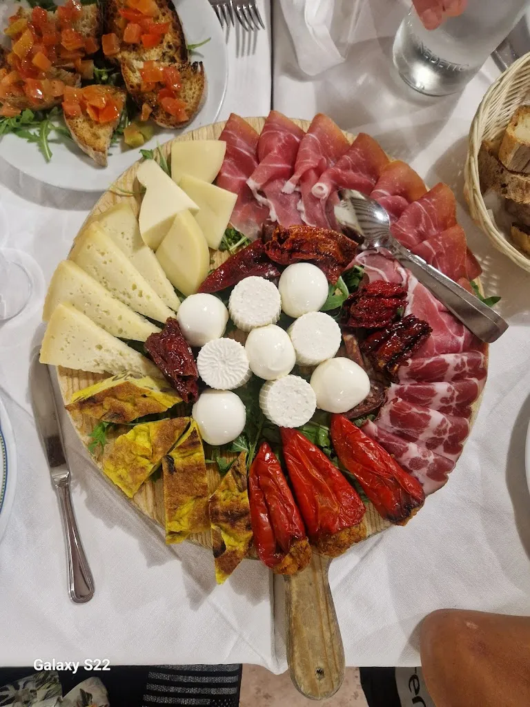 Antoine Echevarria_Agriturismo La Vecchia Fattoria_Moliterno_review