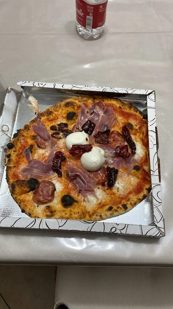 Vale Martelli_A tavola con Gioia_Montalbano Jonico_recensione