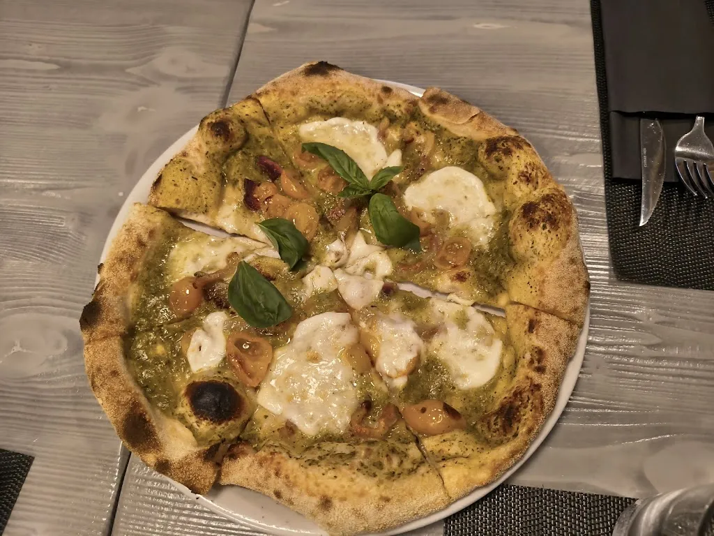 fialka03_Emiliano Di Ciano_Chieti_review