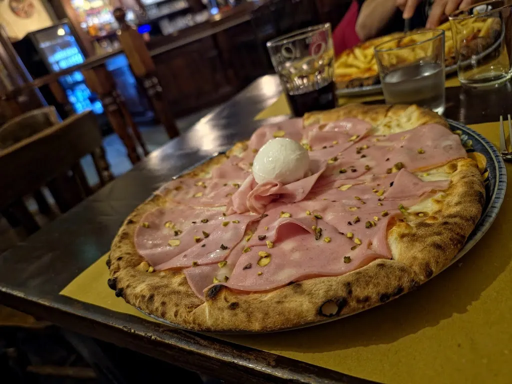 85015 RISTOPUB_Oppido Lucano_slider_image_3