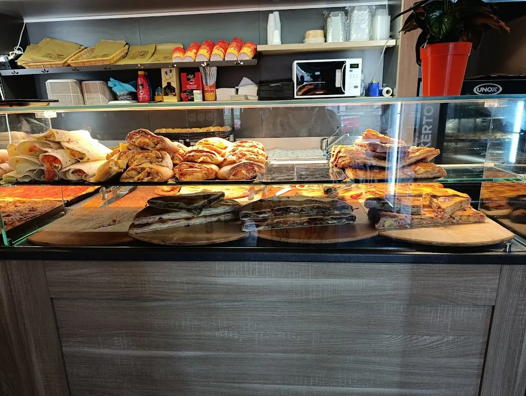 I due scugnizzi_Nova Siri_slider_image_3