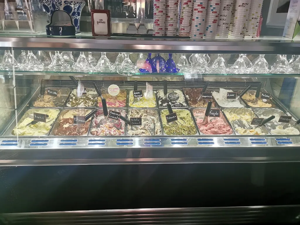 Gran Caffè Essential restaurant in Nova Siri