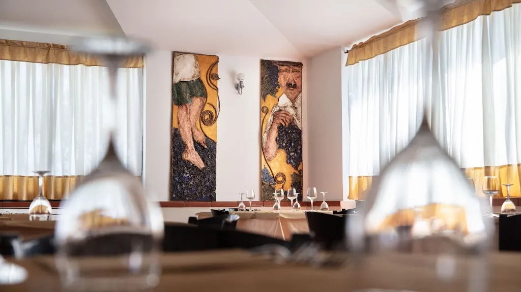 Complesso Turistico Latorraca - Ristorante Pizzeria B&B Pasticceria Bar Piscina_Palazzo San Gervasio_slider_image_3