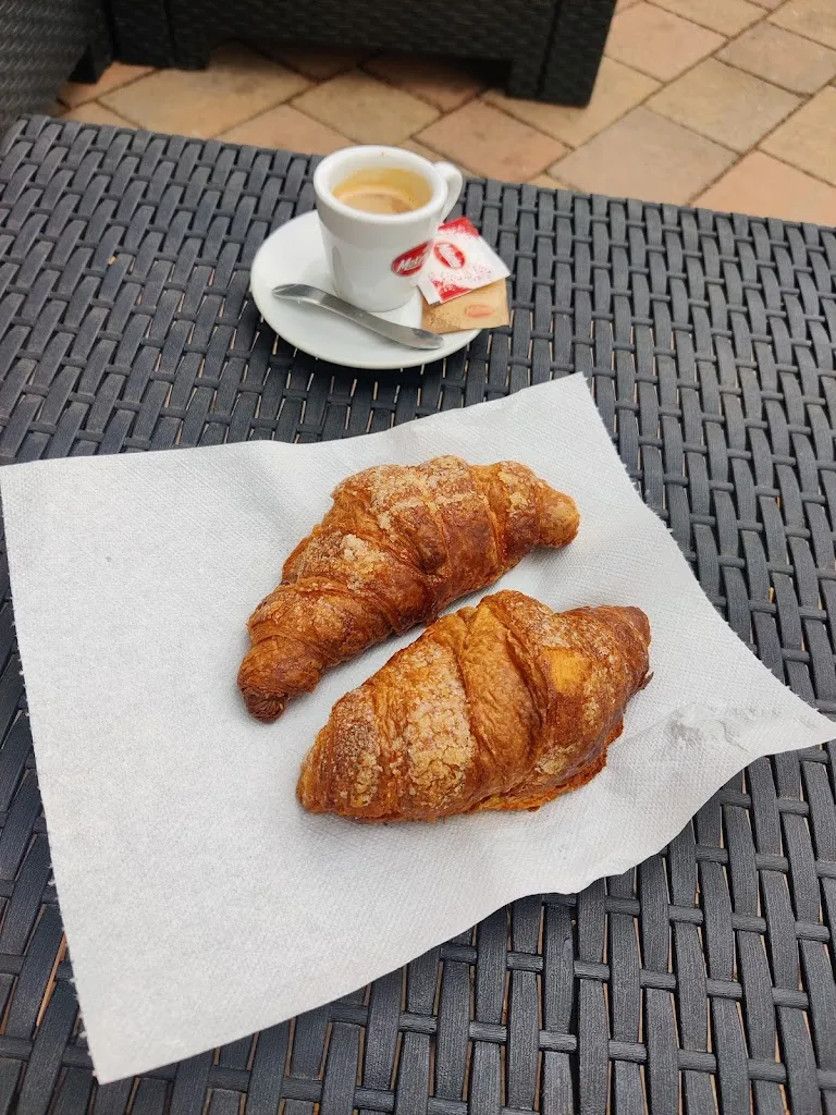 Vera Valerio_Bar Gotham_Civitella Messer Raimondo_review