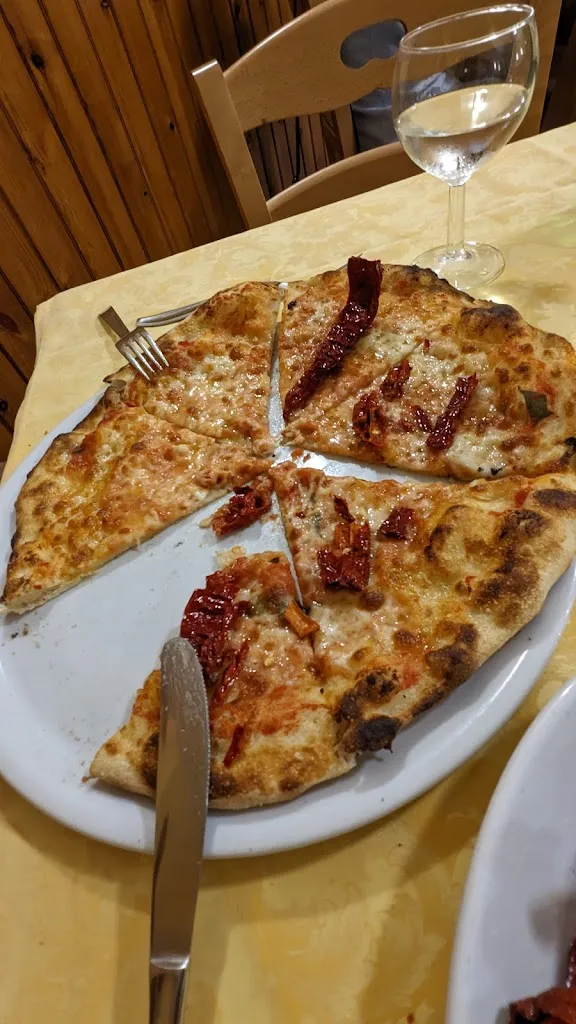 Menu_Restaurant Pizzeria 4 Luci_Picerno_image_4