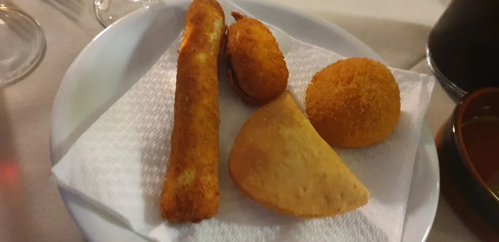 Paolo B_Restaurant Pizzeria 4 Luci_Picerno_review