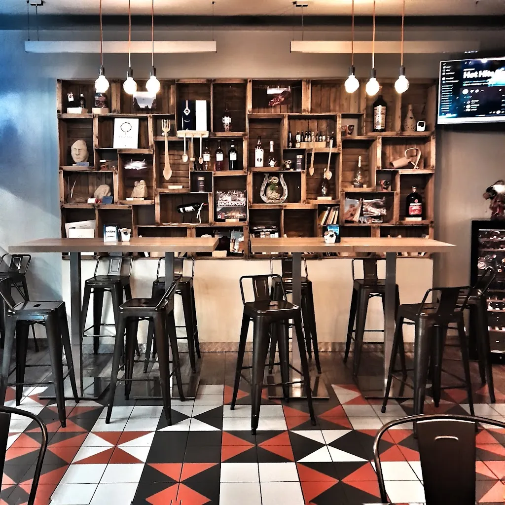 GV9 Bar Bistrot restaurant in Pietrapertosa