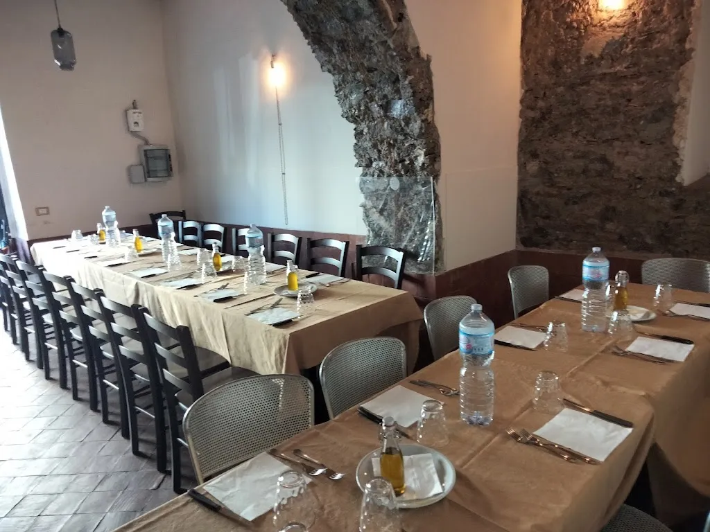 I Falconieri_Paterno_slider_image_3